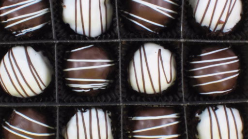 box of macaroons