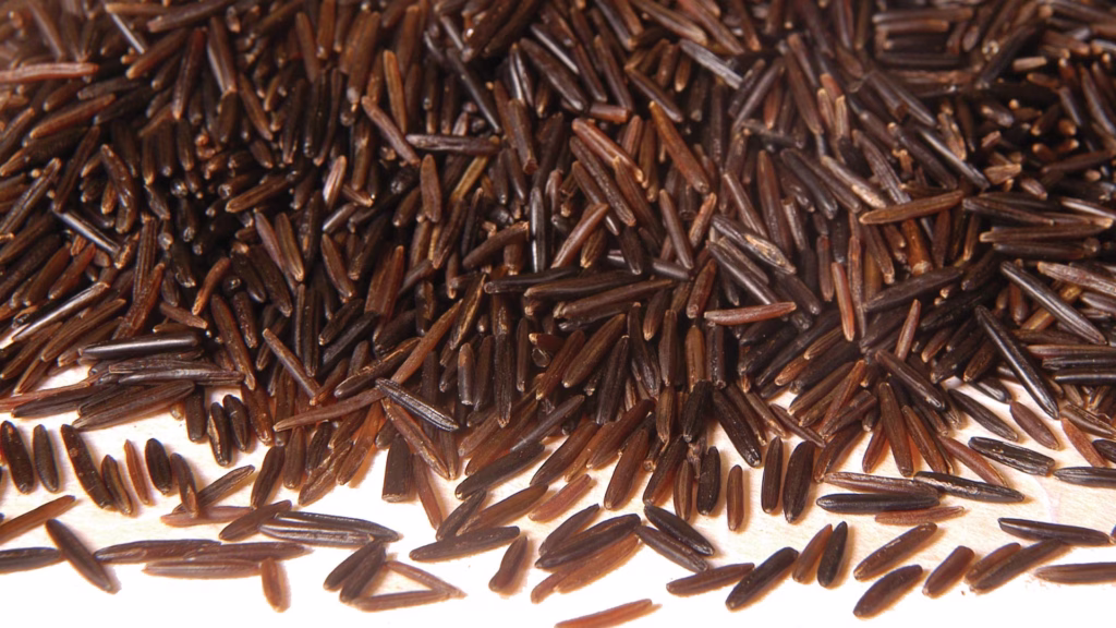 pile of brown wild rice