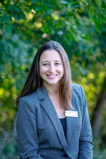 Photo of Lauren McNamara